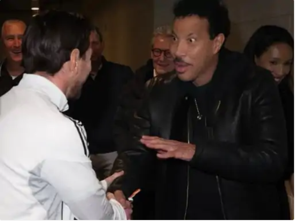 सिंगर लियोनल रिची से पहली बार मिले मेसी