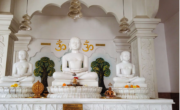महावीर जयंती आज, उनके अनमोल विचारों से लें प्रेरणा