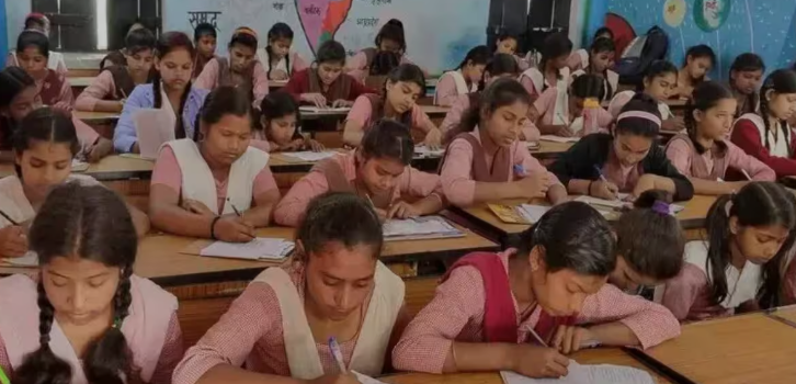 ये कैसी शिक्षा व्यवस्था है? 11वीं की परीक्षा हुई नहीं, 12वीं की पढ़ाई शुरू