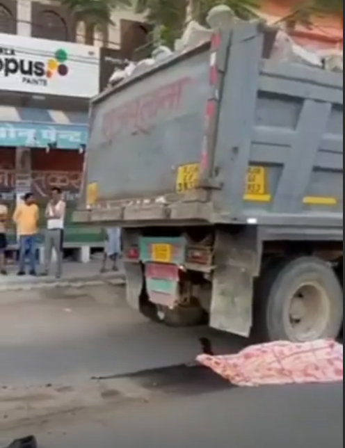 जयपुर: डंपर ने सड़क पार करते व्यापारी को रौंदा, हदसे में हुई मौत, चालक फरार