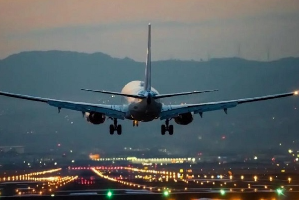 भारत-पाकिस्तान के बीच तनाव, 24 हवाई अड्डे बंद