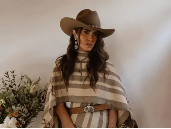 हॉलीवुड तक पहुंचा कुल्लू के कारीगरों का काम:अभिनेत्री निक्की रीड ने पहनी इंदिरा रोज केप