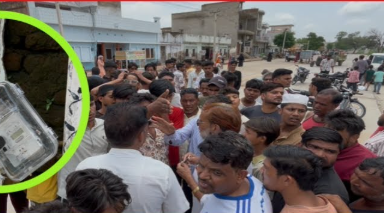 सीकर के बजाज रोड पर स्मार्ट मीटर लगाने पर विरोध, कर्मचारियों पर भड़के स्थानीय लोग