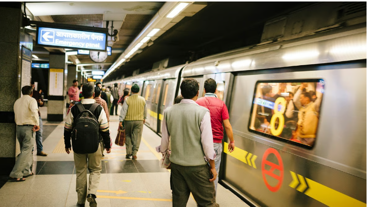 दिल्ली मेट्रो का किराया महंगा, इतना देना होगा अब