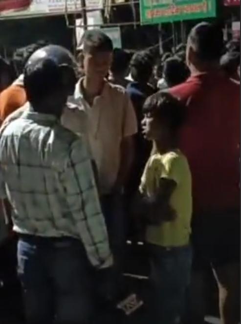 वृद्ध की सड़क हादसे में दर्दनाक मौत, ग्रामीणों में आक्रोश