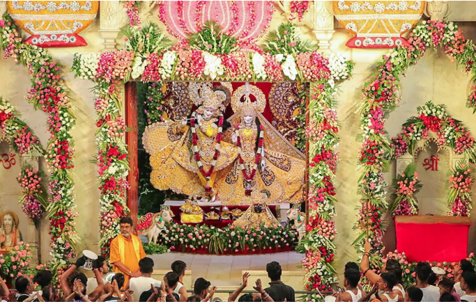 बिहार में धूमधाम से मनाई जा रही है जन्माष्टमी, इस वर्ष 6 शुभ योगों में हो रहा पर्व