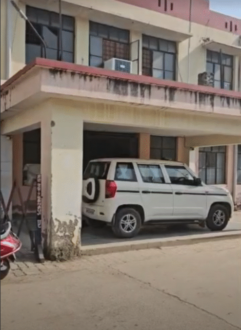 बैंक अधिकारी बनकर केमिकल कारोबारी से ठगी, उड़ाए 1.22 लाख, थाने में FIR दर्ज