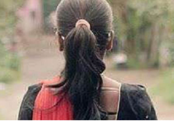 ग्रेटर नोएडा में मनचले की हरकत से परेशान किशोरी ने की शिकायत मुकदमे के बाद से आरोपी कर रहा तंग, स्कूल जाना तक छोड़ा….
