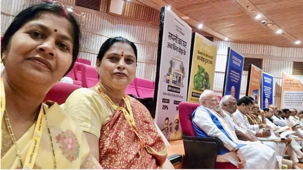 PM मोदी आम सांसदों के साथ दिखे वर्कशॉप में, आखिरी कतार में बैठकर साधारण अंदाज़ में हुए शामिल