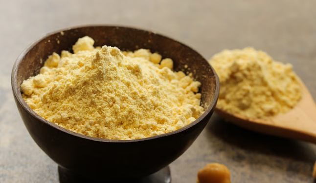 गणपति उत्सव पर बनाएं पारंपरिक बेसन के लड्डू